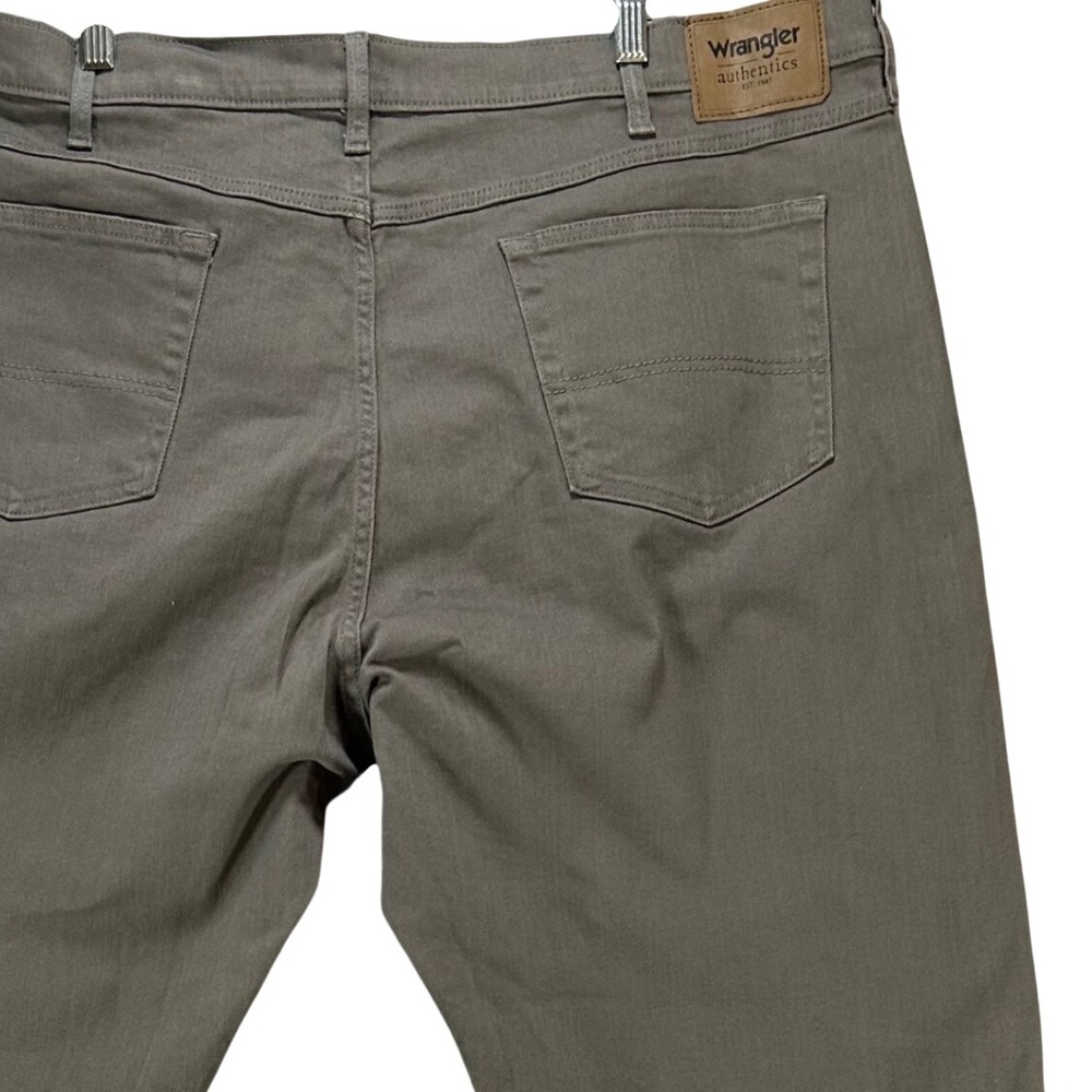 Wrangler Pants Authentics Mens 44x29 Brown Twill Casual Classic Style